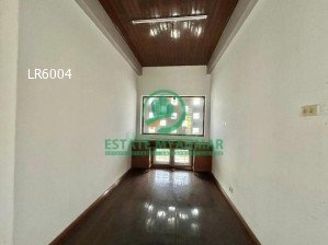 House for rent on 8 miles of country road, suitable for family living and also suitable for opening a business office. in Mayangone, Yangon